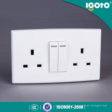 Twin British Switched Socket (norme BS)